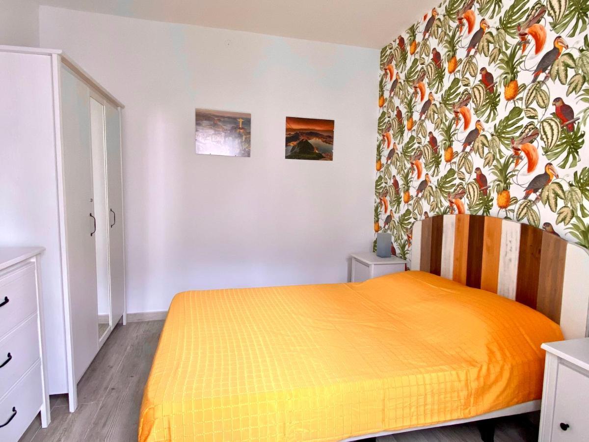 Town House With Patio In Quiet Residential Area 10 Min From Beach ตอร์เรโมลิโนส ภายนอก รูปภาพ